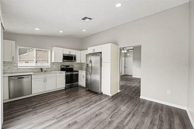 3339 QUEENS COVE LOOP, Winter Haven, FL 33880