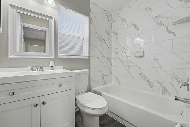 3339 QUEENS COVE LOOP, Winter Haven, FL 33880