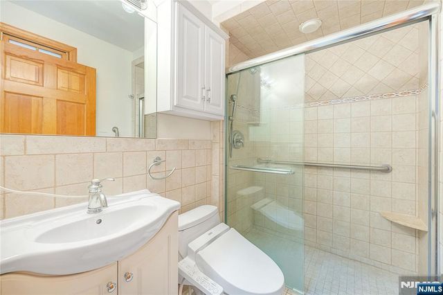 75 Columbus Drive, Tenafly, NJ 07670