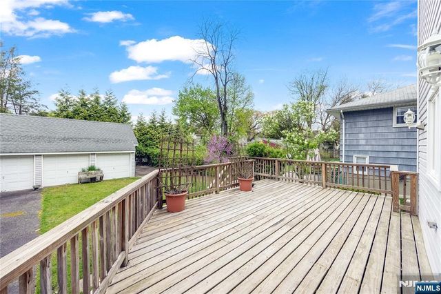 75 Columbus Drive, Tenafly, NJ 07670