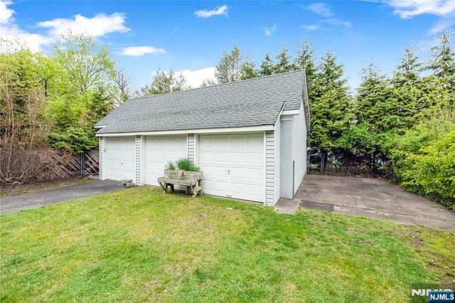 75 Columbus Drive, Tenafly, NJ 07670