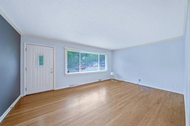 3428 W 77th Terrace, Prairie Village, KS 66208