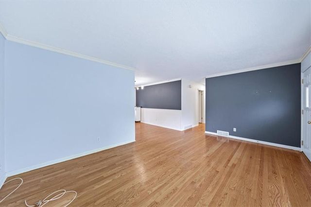 3428 W 77th Terrace, Prairie Village, KS 66208