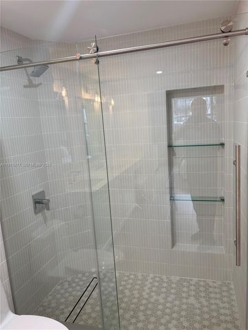 6700 NW 114th Ave 902, Doral, FL 33178