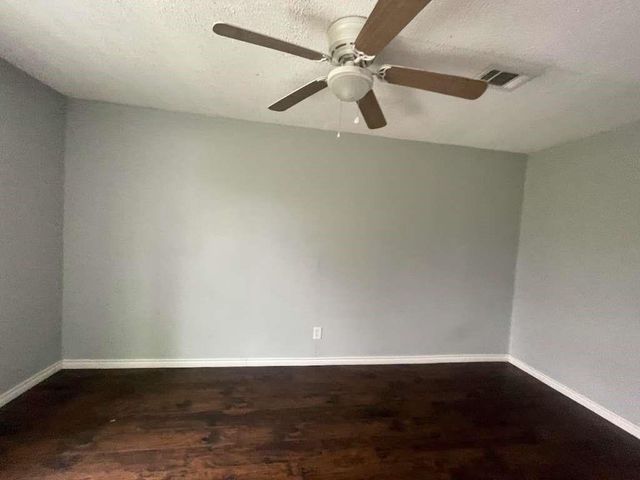 4938 Magnolia Lane, Old River-winfree, TX 77535