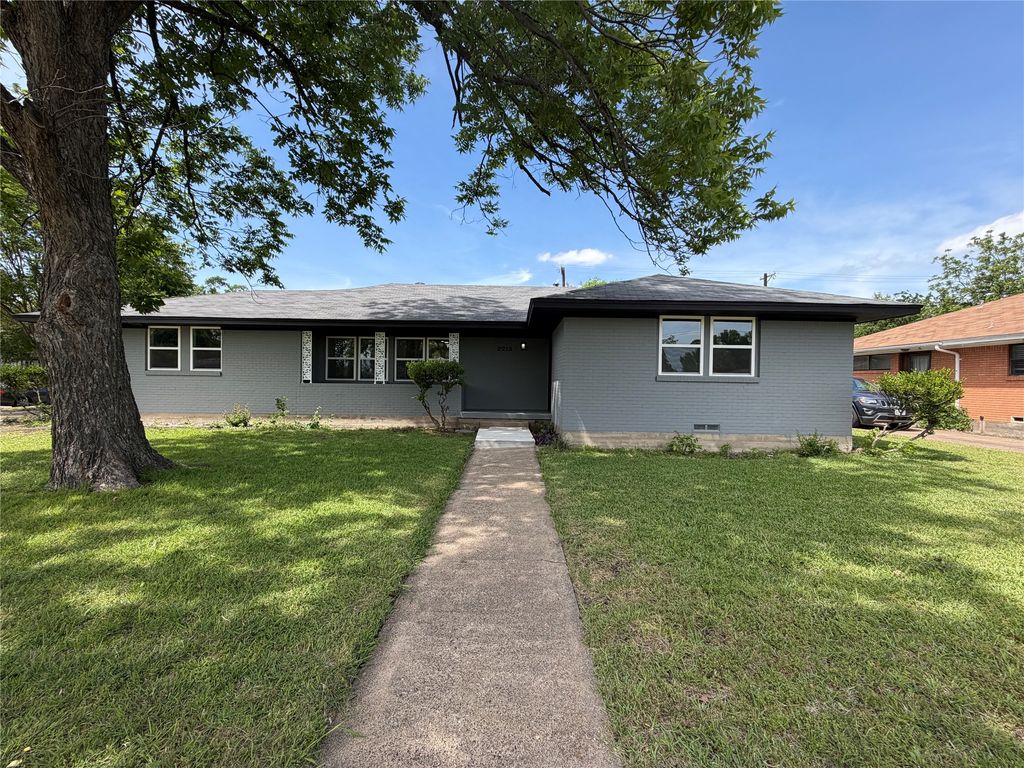 2213 Mockingbird Lane, Garland, TX 75042