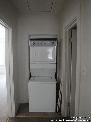 615 ELM ST, Seguin, TX 78155
