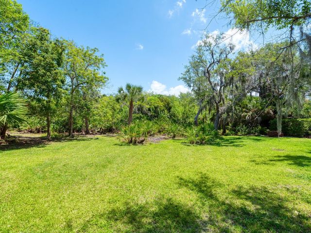216 OSPREY POINT DRIVE, Osprey, FL 34229
