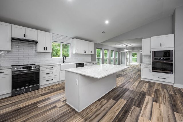 8635 Sparks Road, Little Rock, AR 72210