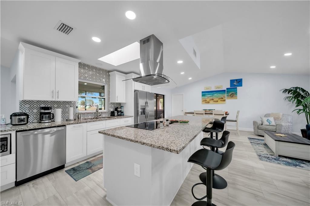 299 Rotonda CIR, ROTONDA WEST, FL 33947 — photo 4
