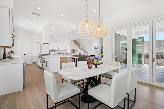 1850 Illion St, San Diego, CA 92110