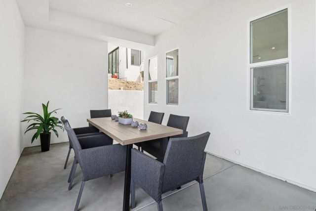 1850 Illion St, San Diego, CA 92110