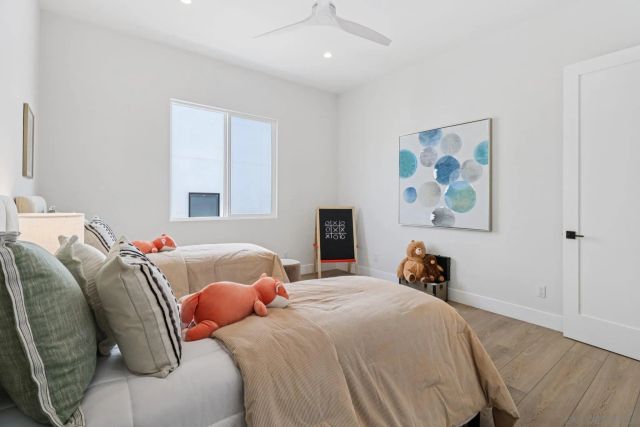 1850 Illion St, San Diego, CA 92110