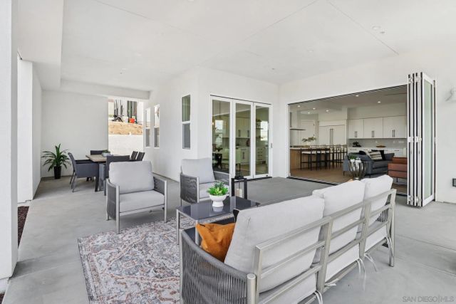 1850 Illion St, San Diego, CA 92110
