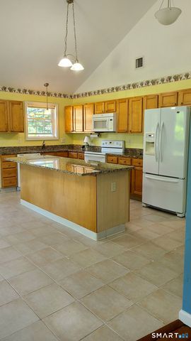 71 Sachem Drive 71, Plainfield, CT 06374