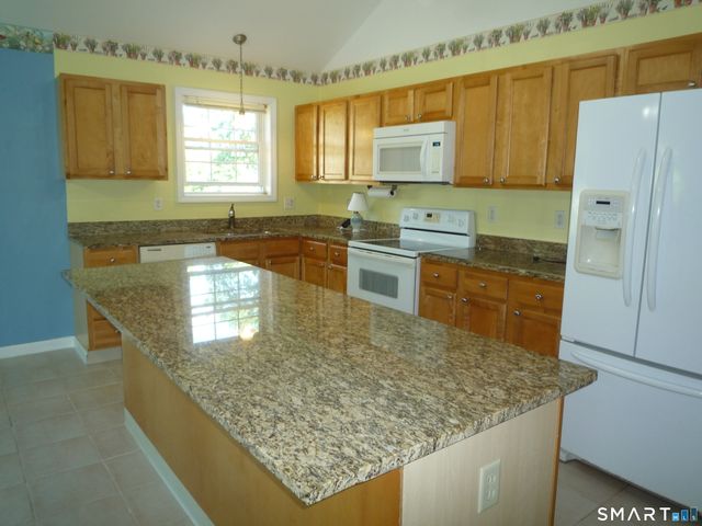 71 Sachem Drive 71, Plainfield, CT 06374