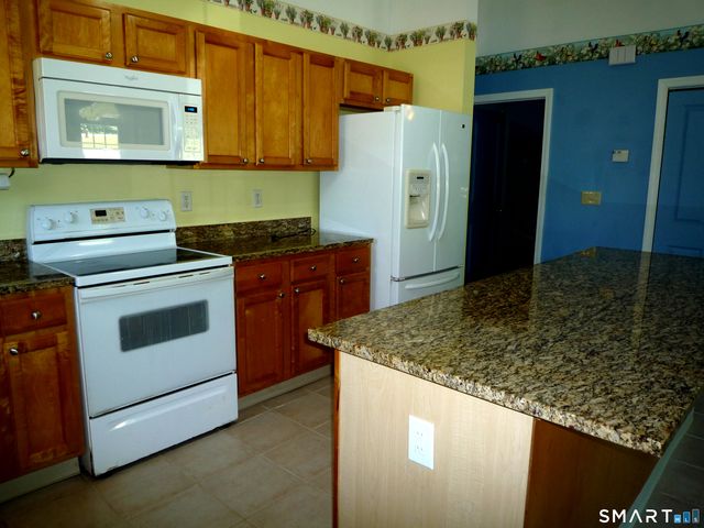 71 Sachem Drive 71, Plainfield, CT 06374