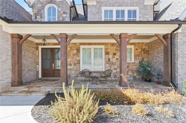 5683 Brendlynn Drive, Suwanee, GA 30024