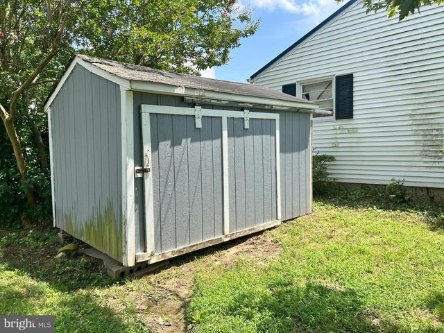 3028 SHARON HILL RD, Dover, DE 19904