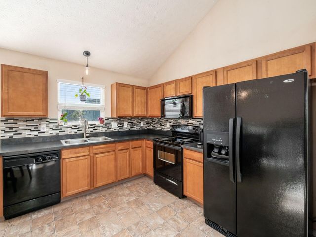 2348 Trophy Drive, Marysville, OH 43040