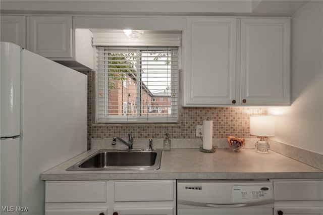 1589 Lee Terrace F7, Wickliffe, OH 44092