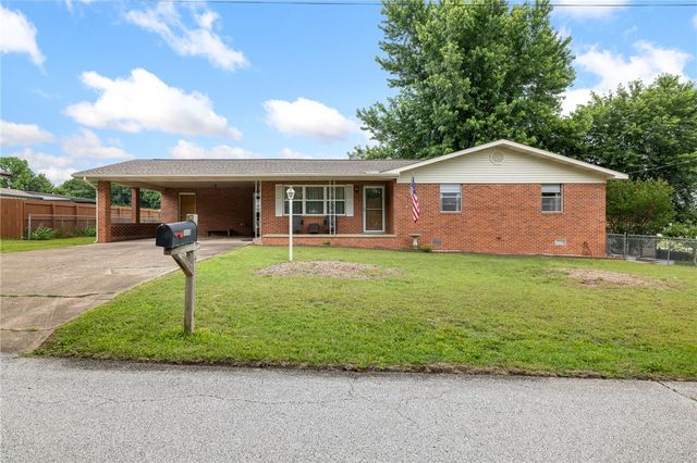 113 Russell Drive, Harrison, AR 72601