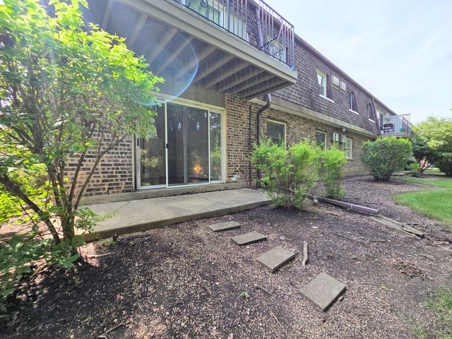 889 TRACE Drive 107, Buffalo Grove, IL 60089