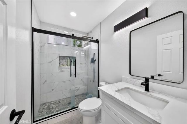 16027 Crestline, La Mirada, CA 90638