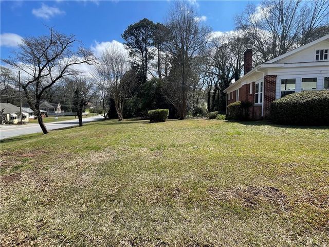 105 Greene Street NE, Fairburn, GA 30213