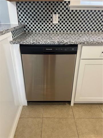 105 Greene Street NE, Fairburn, GA 30213