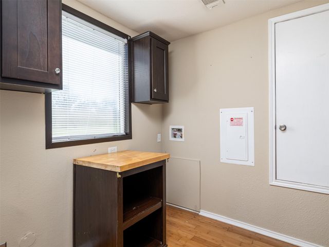 400 Private Road 4295, Rockdale, TX 76567