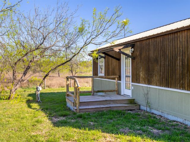 400 Private Road 4295, Rockdale, TX 76567