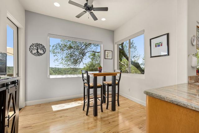 1475 Shadow Mountain Ct, Auburn, CA 95602