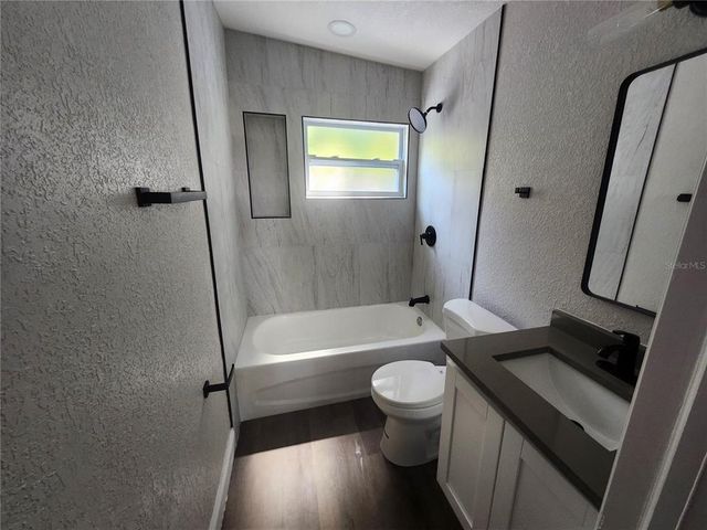 825 LINCOLN AVENUE, Tarpon Springs, FL 34689