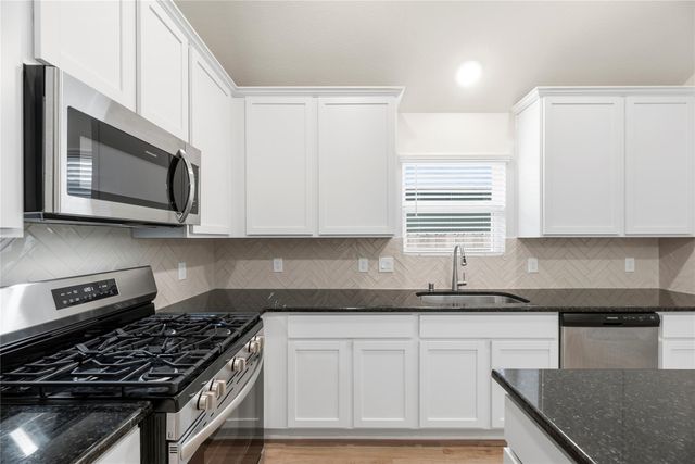 8415 Red Shiner Way, Fulshear, TX 77441