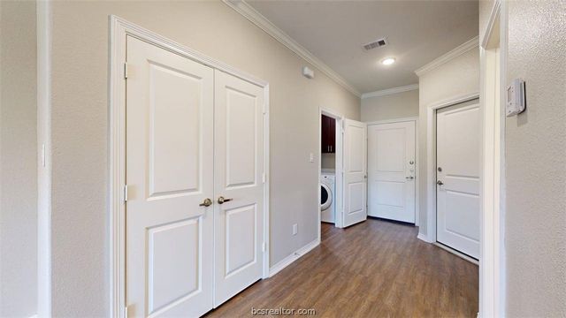 2025 Harvey Mitchell Parkway S, College Station, TX 77840