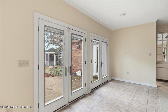 22 Autumn Hill Court, Jackson, MS 39211