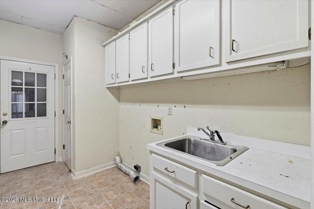 22 Autumn Hill Court, Jackson, MS 39211