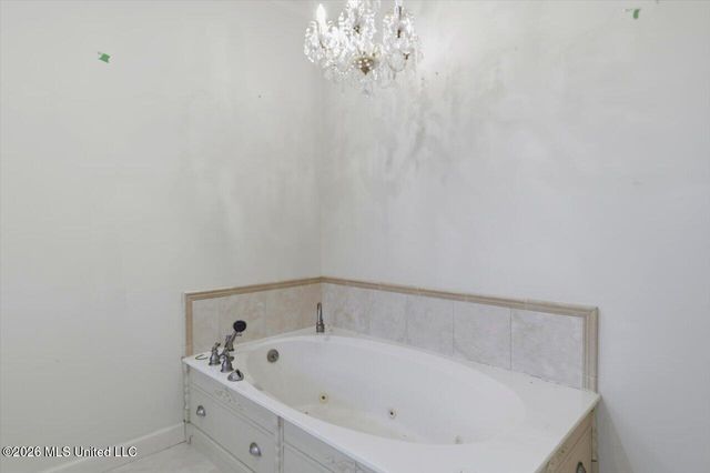 22 Autumn Hill Court, Jackson, MS 39211