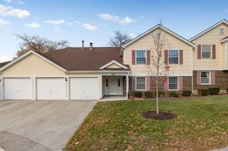 748 Sterling Court A2, Bartlett, IL 60103