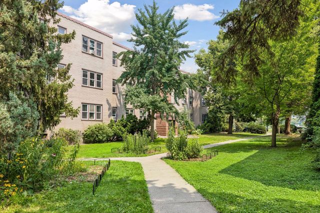 3128 W Bde Maka Ska Blvd 415, Minneapolis, MN 55416