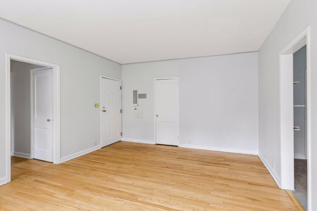 3128 W Bde Maka Ska Blvd 415, Minneapolis, MN 55416