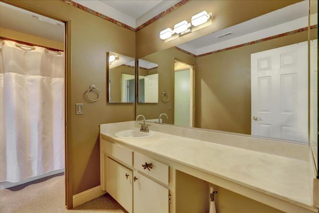 15348 Kingsbury Cir, Grass Valley, CA 95949