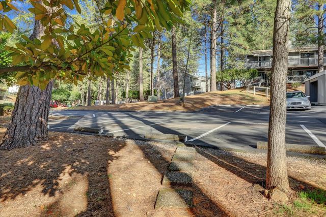 15348 Kingsbury Cir, Grass Valley, CA 95949