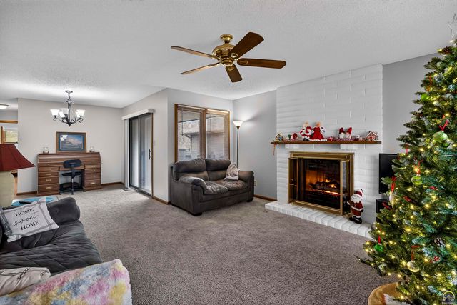 741 SW Mifflin RD, Topeka, KS 66606