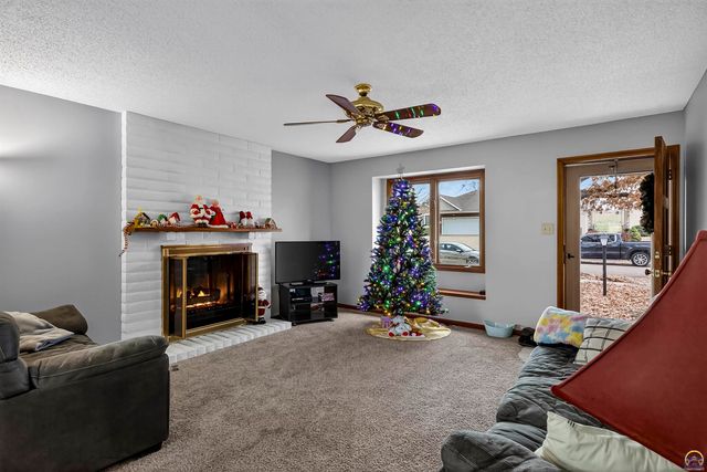 741 SW Mifflin RD, Topeka, KS 66606