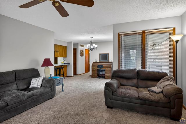 741 SW Mifflin RD, Topeka, KS 66606