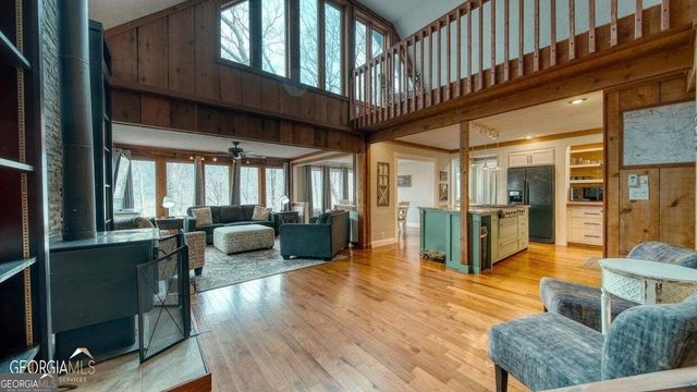 555 Laurel Ridge Drive, Ellijay, GA 30536