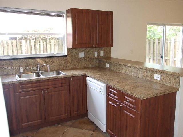 14082 SW 50th Ct, Miramar, FL 33027