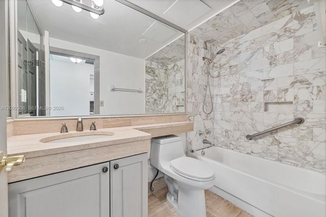 700 Biltmore Way 814, Coral Gables, FL 33134